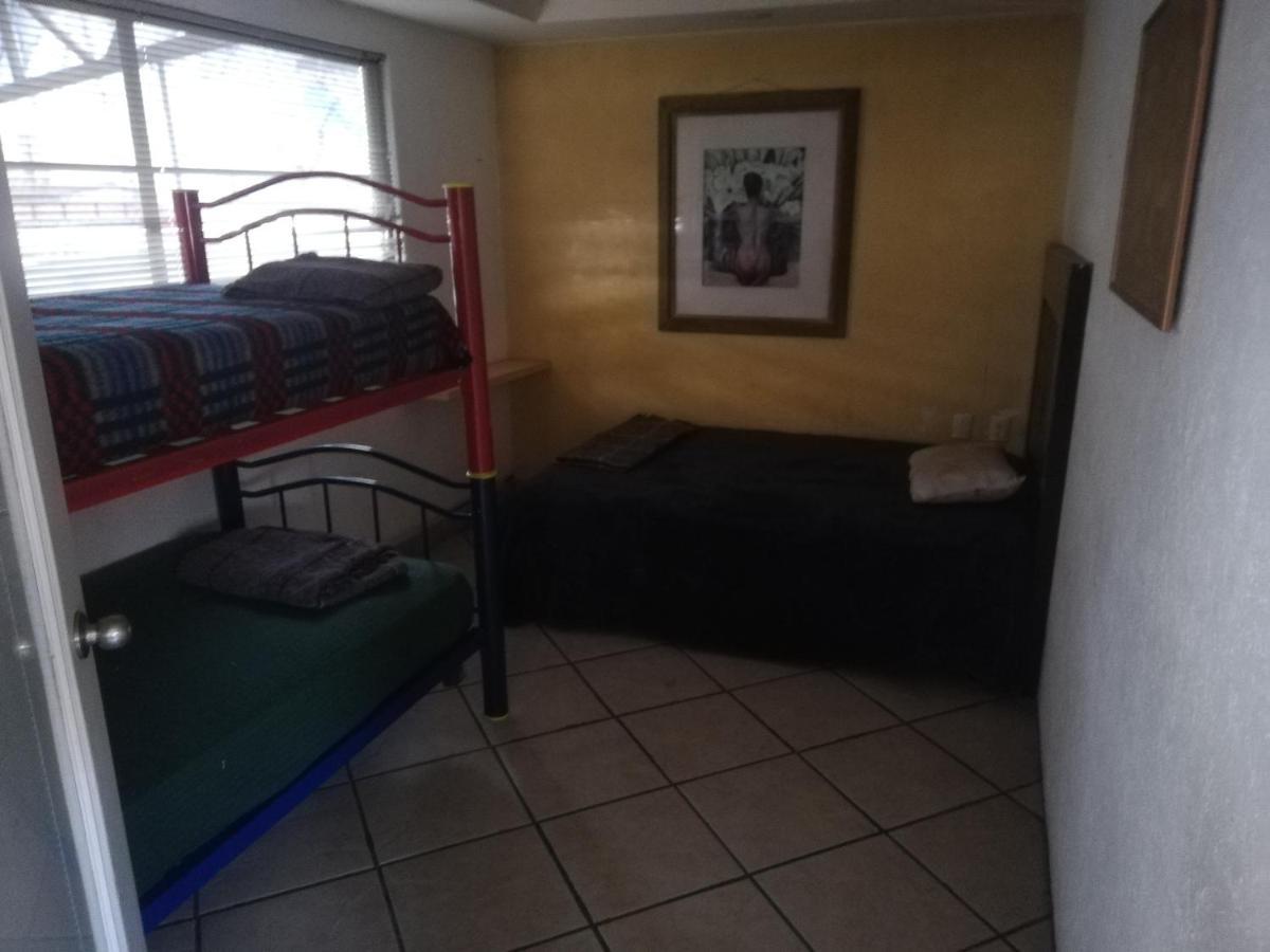 Hostal Avante Toluca Zewnętrze zdjęcie